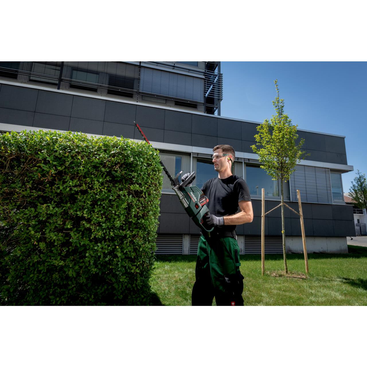 Akku-Heckenschere HS 18 LTX BL 55 - Grundgerät ohne Akku und Ladegerät